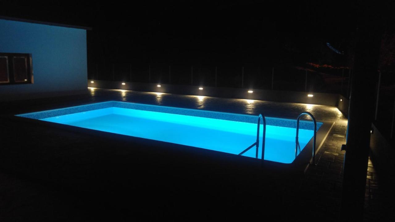 Holiday Home Villa Marija Radosic  エクステリア 写真