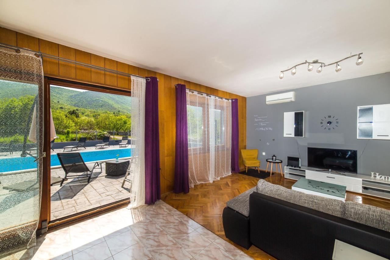 Holiday Home Villa Marija Radosic  エクステリア 写真