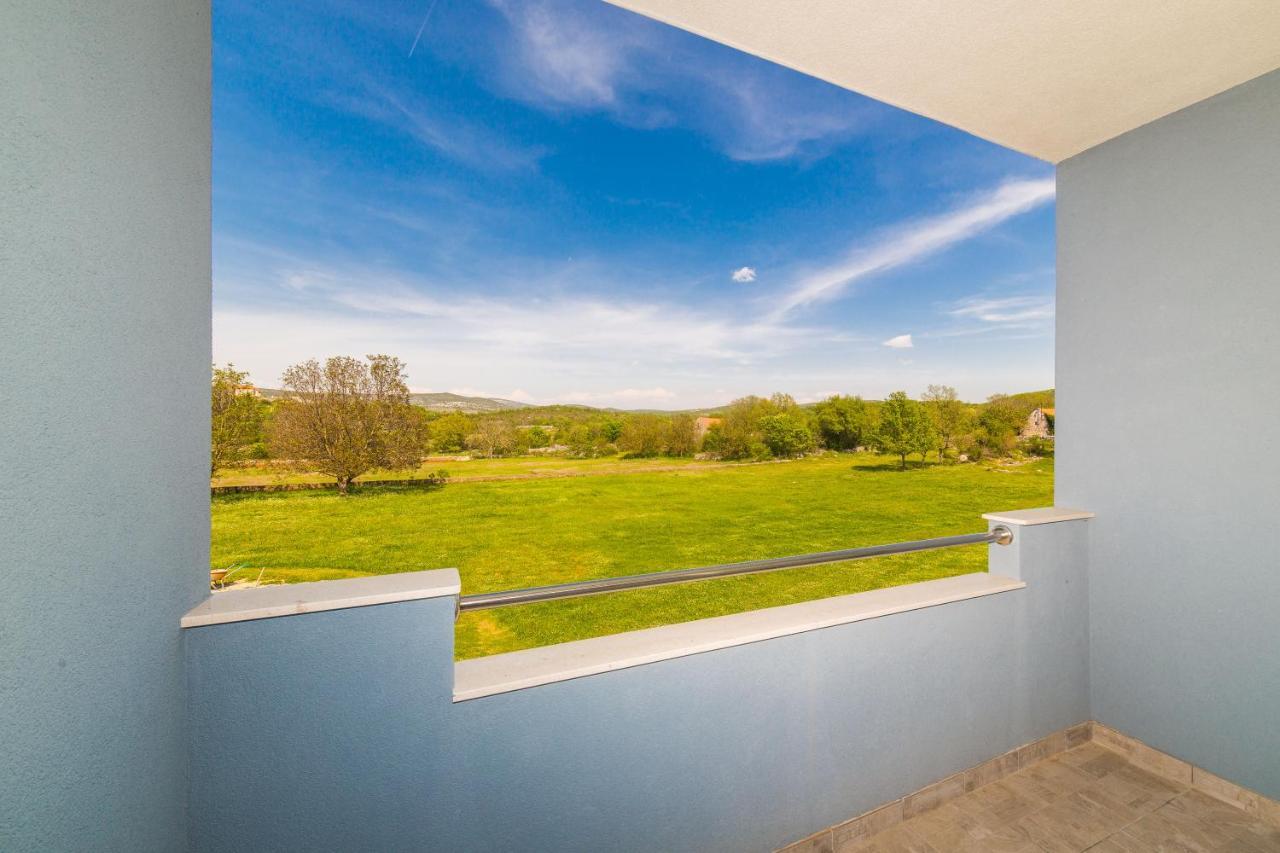 Holiday Home Villa Marija Radosic  エクステリア 写真